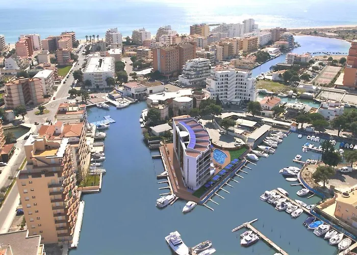 Appartement Résidence à ROSES - PORT TREBOL avec piscine et parking privé